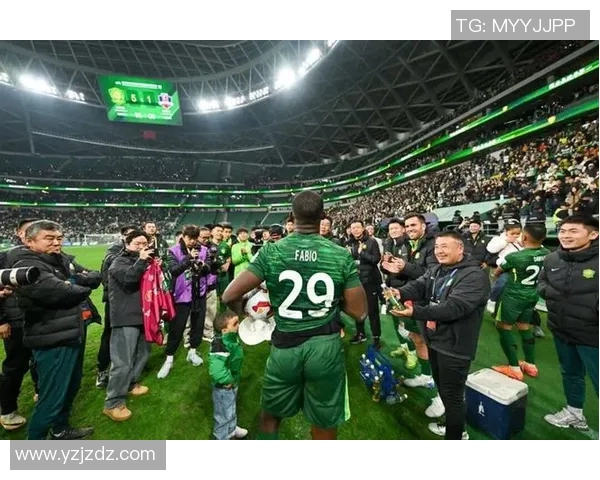法比奥跪地爆哭! 职业生涯首冠，足协杯决赛戴帽，包办两大金靴
